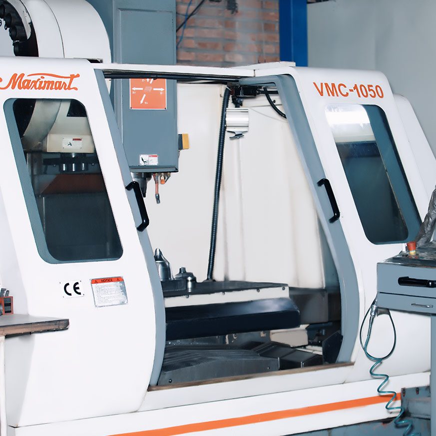 دستگاه ماشین کاری CNC
